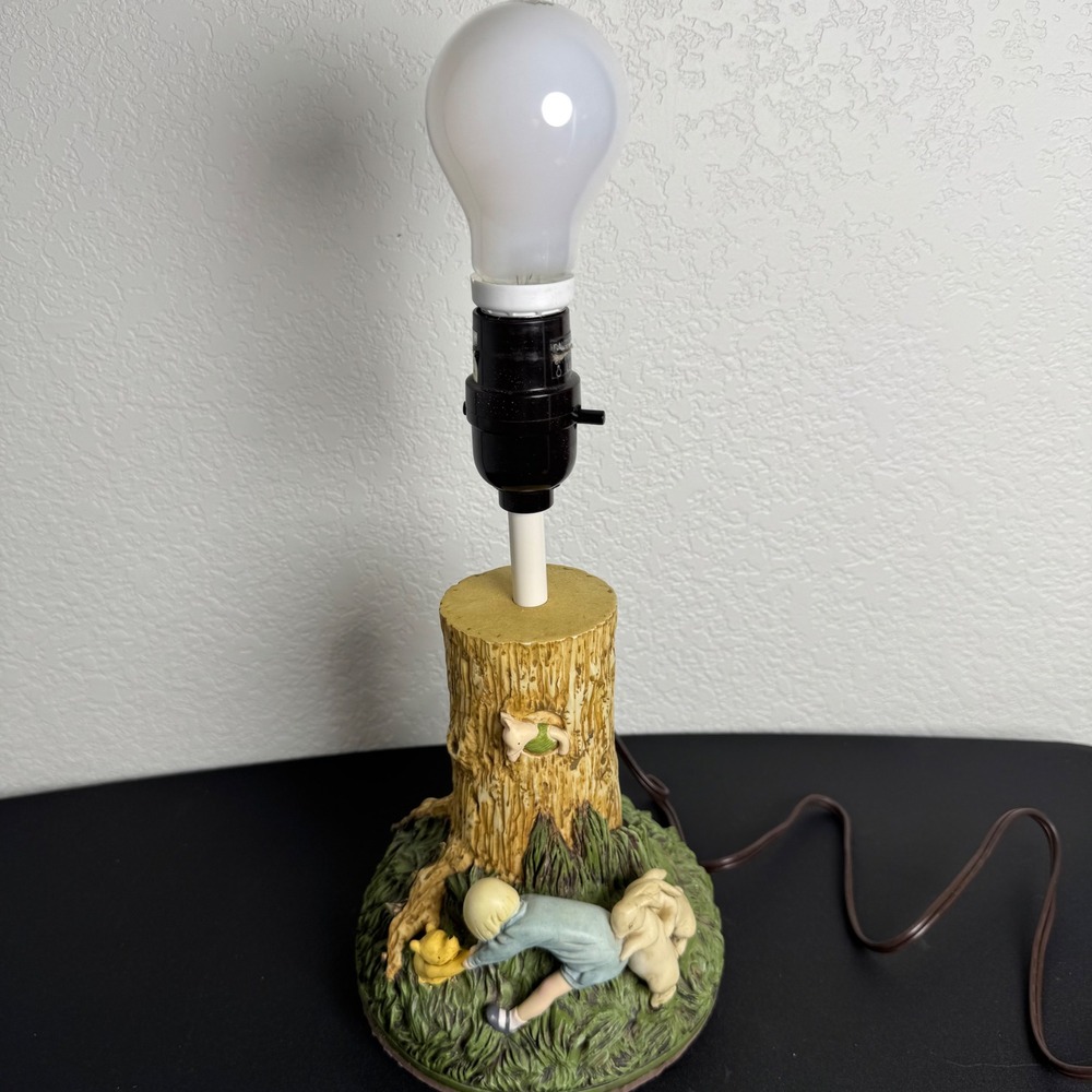 VINTAGE Charpente Disney Winnie the Pooh Lamp Kids Multicolor Classic Tree Stump